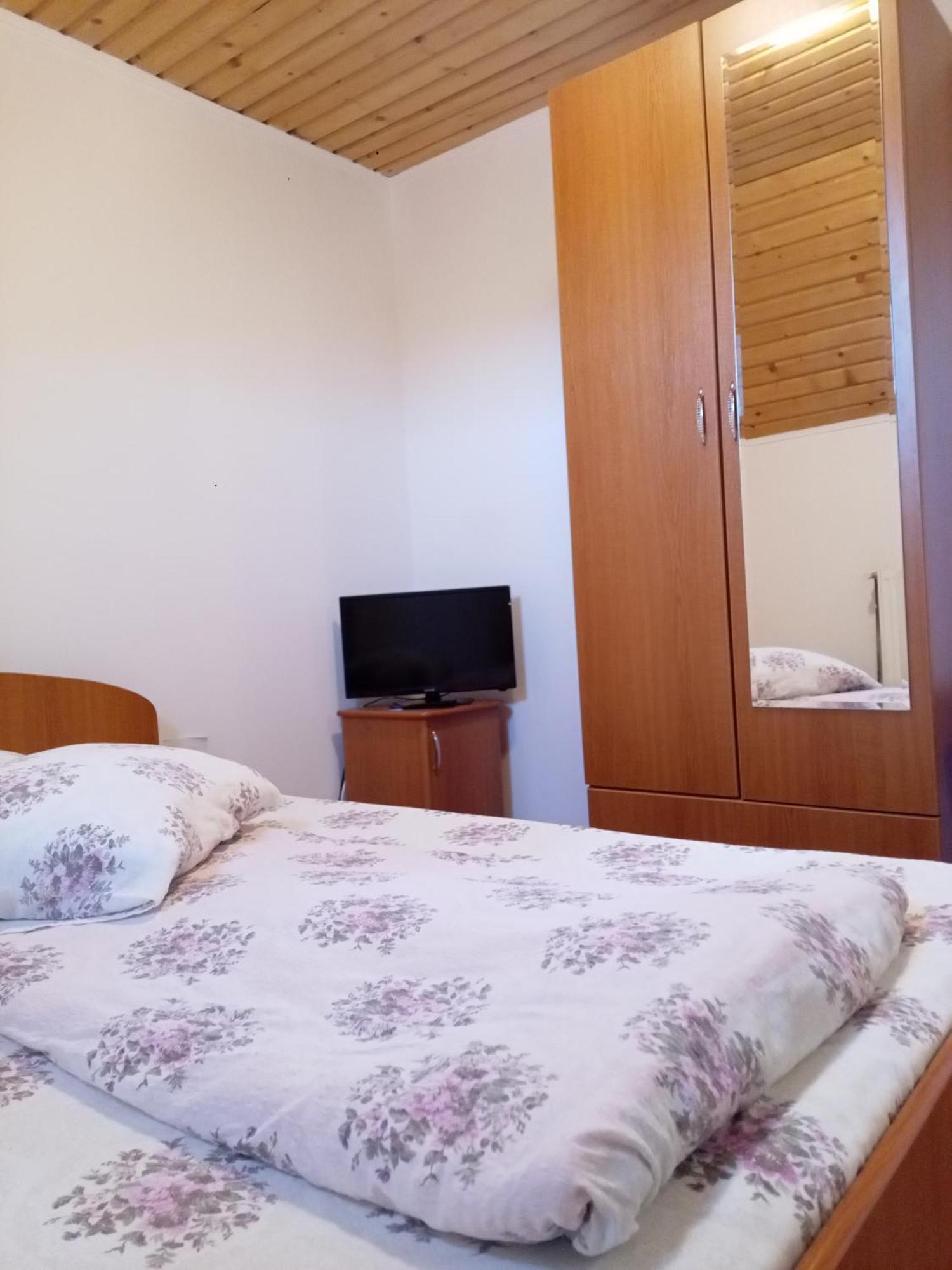 Casa Daniela Hotel Horezu Luaran gambar